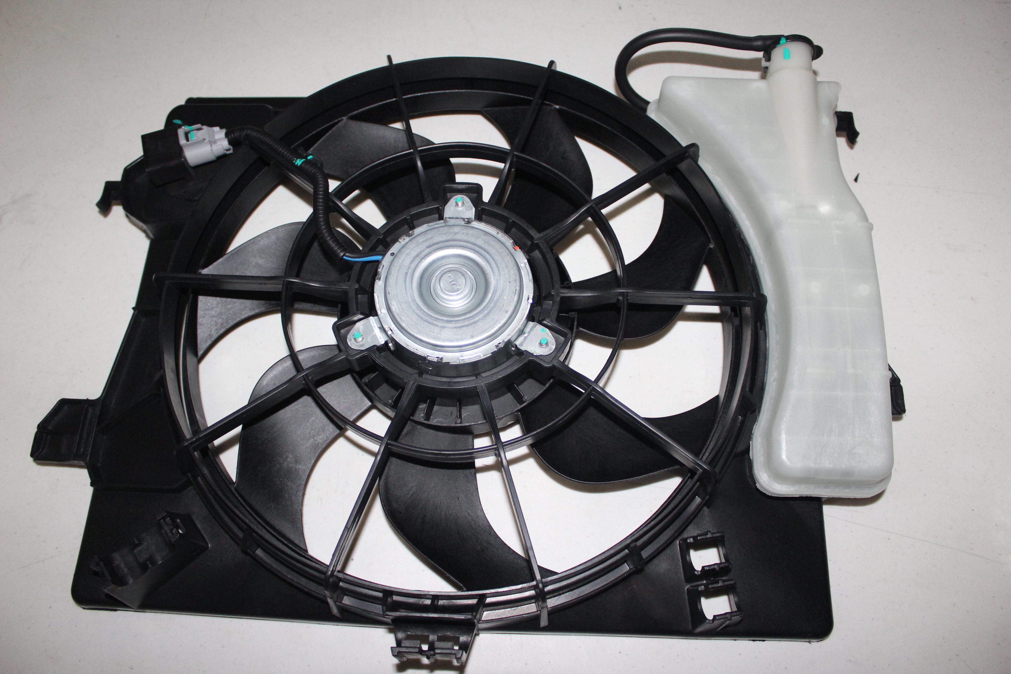 MOTOVENTILADOR DODGE ATITTUDE  2012-2016 CON AIRE